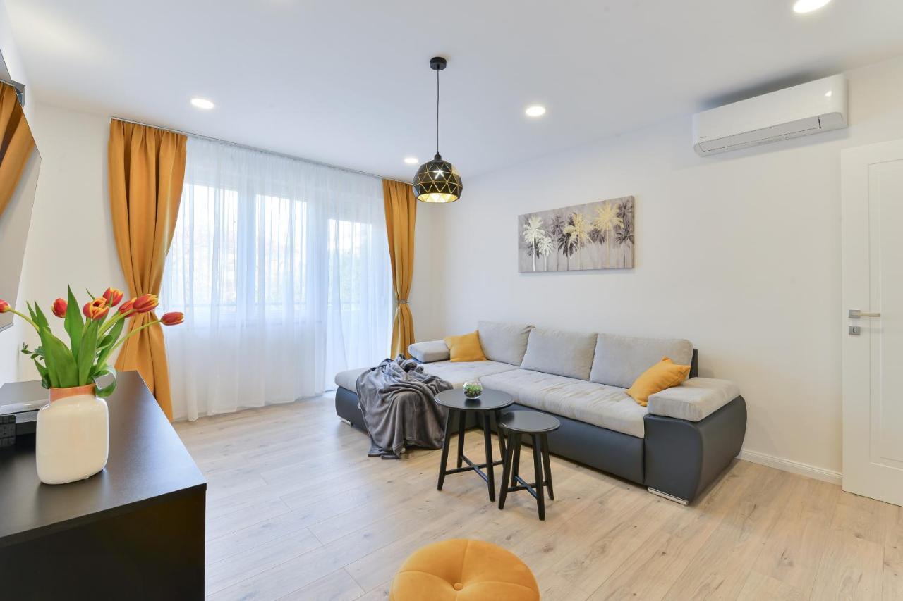 Zara Lumina Apartment Εξωτερικό φωτογραφία