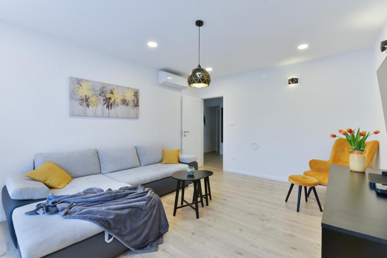 Zara Lumina Apartment Εξωτερικό φωτογραφία